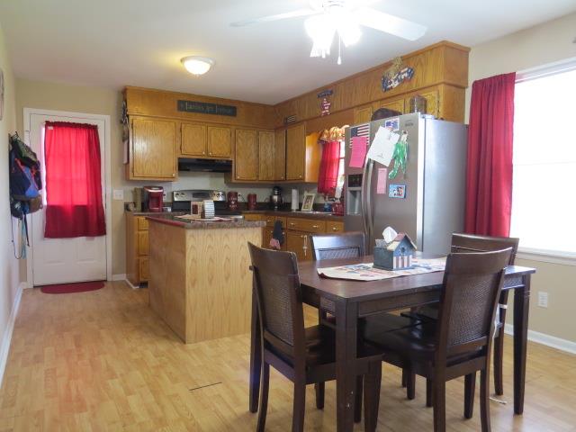 212 Byrd Road Lawrenceburg, TN 38464 - Photo 4 of 20 Eat in Kitchen