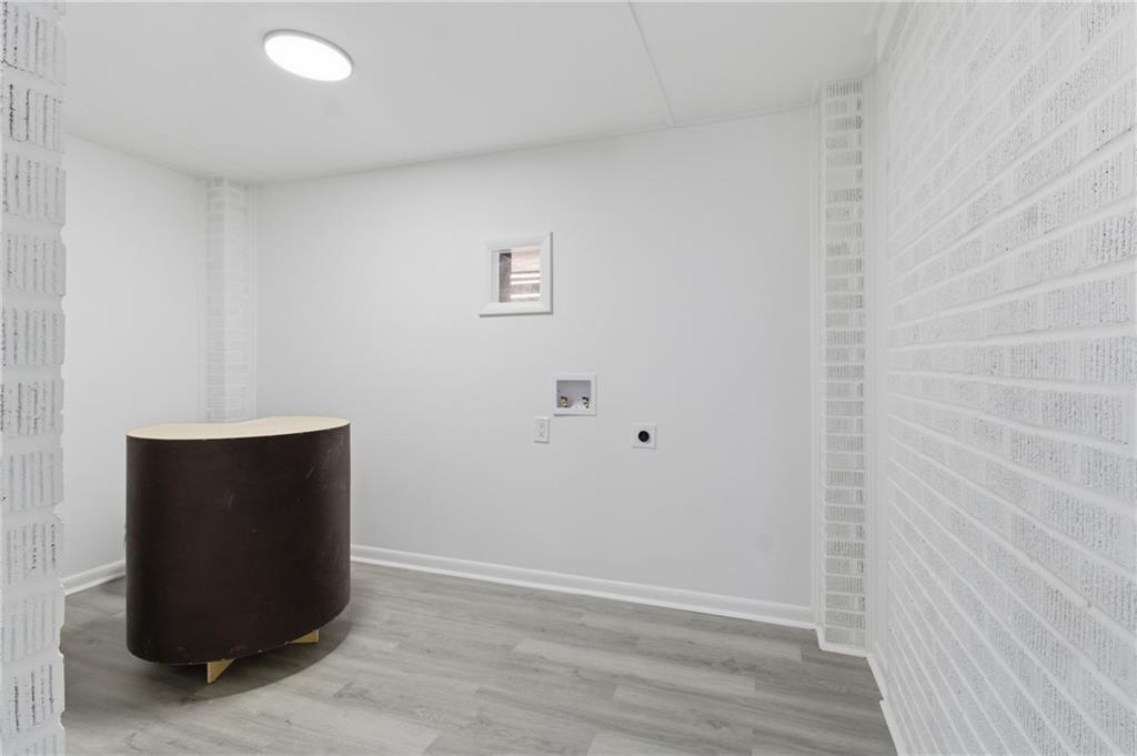 1410 Willis Mill Road Southwest Atlanta, GA 30311 - Photo 4 of 33 a view of an empty room