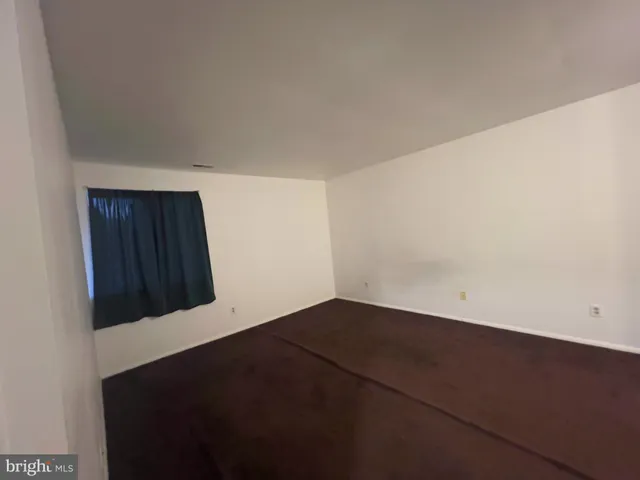 $2,050 | 806B Cypress Point Circle, Unit B, Mount Laurel, NJ 08054