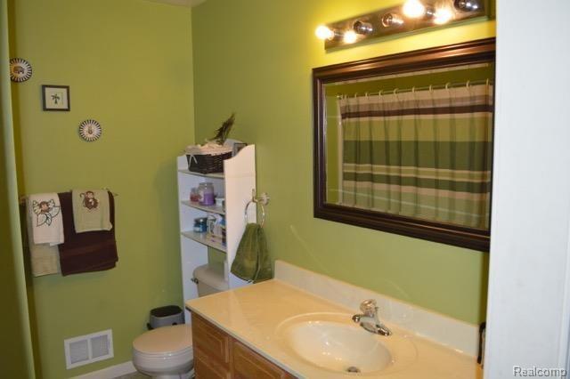 1795 Maple Road Smiths Creek, MI 48074 - Photo 10 of 15 DSC_0004.jpg