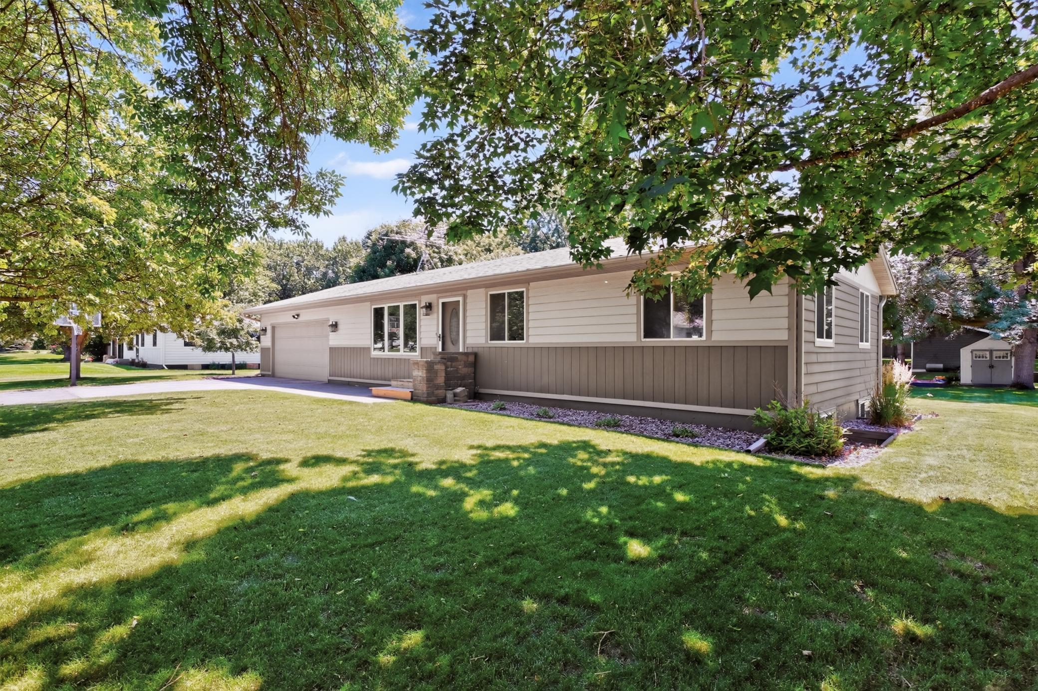 1912 Parkview Road Northeast Alexandria, MN 56308 - Photo 1 of 47