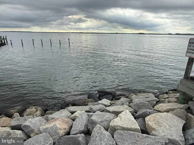 a view of a water heater