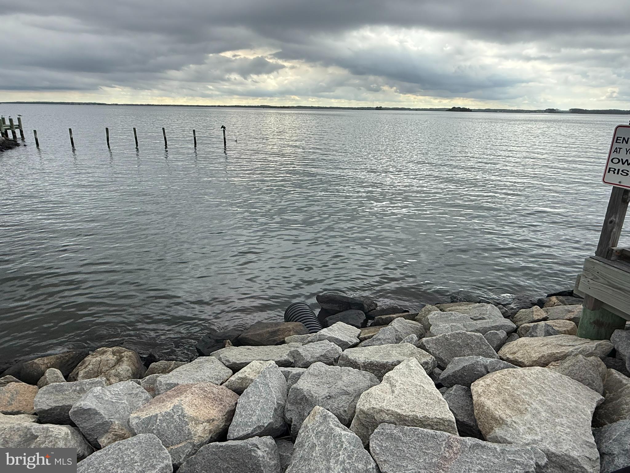 a view of a water heater