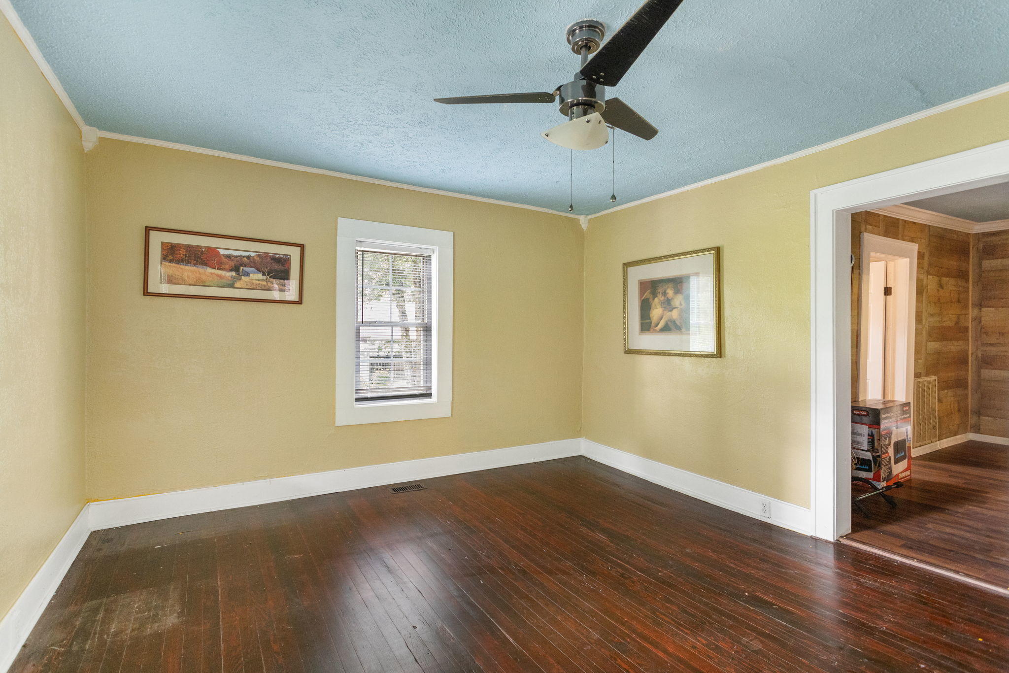 9130 Wagner Road Bristol, VA 24202 - Photo 3 of 21 2-web-or-mls-IMG_5051