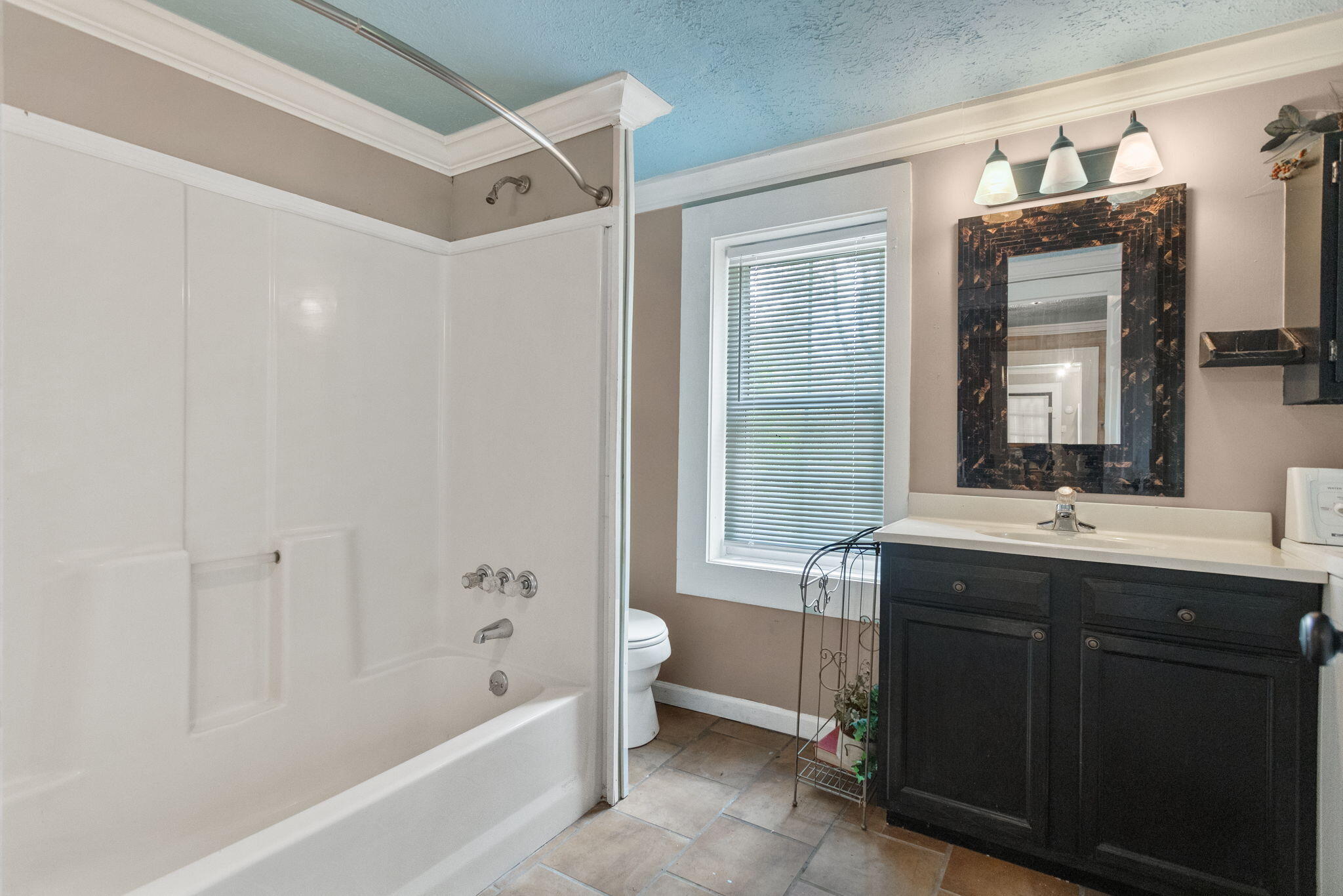 9130 Wagner Road Bristol, VA 24202 - Photo 6 of 21 5-web-or-mls-IMG_5066