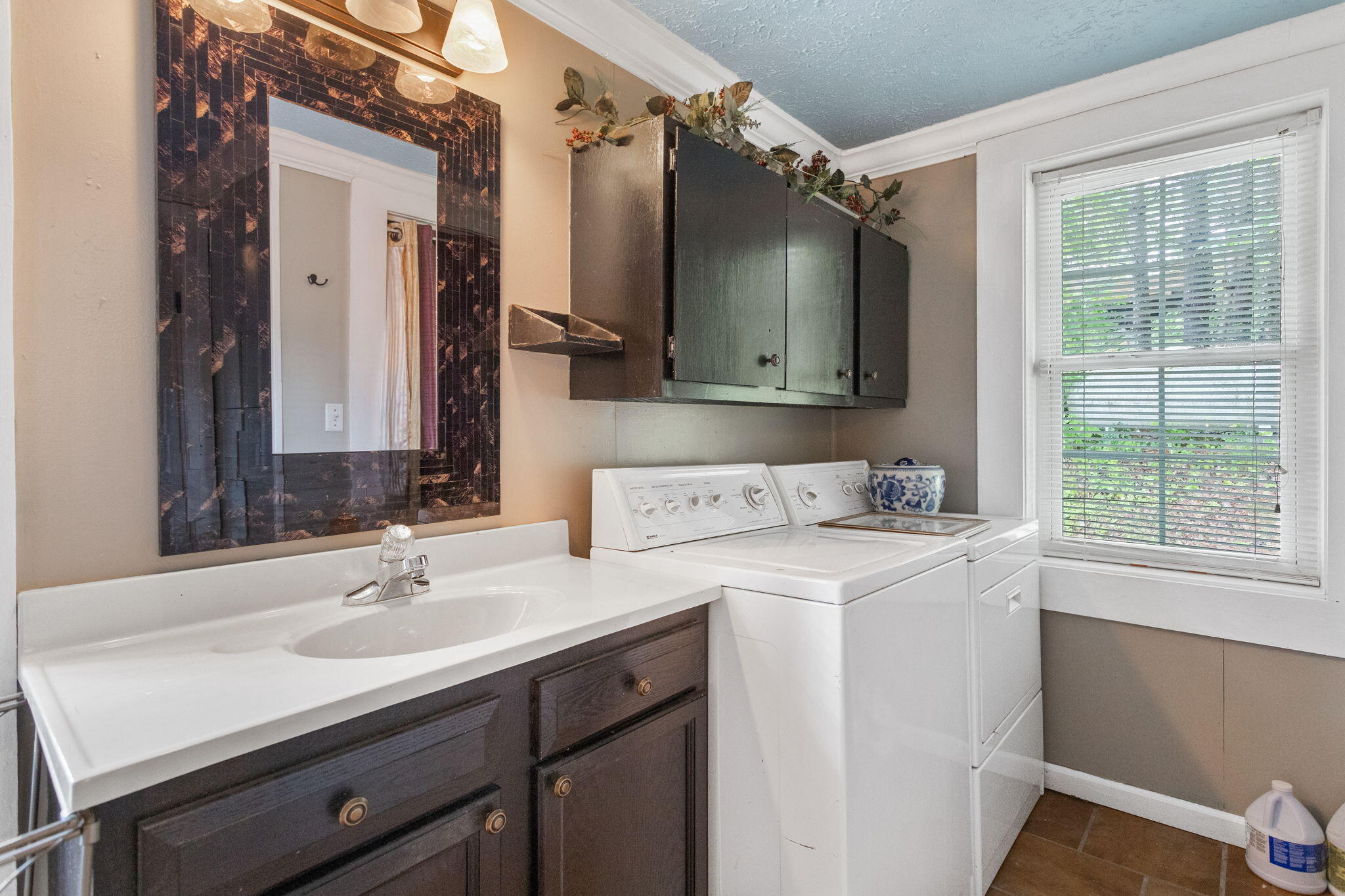 9130 Wagner Road Bristol, VA 24202 - Photo 7 of 21 6-web-or-mls-IMG_5069