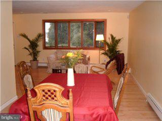 24 Linden Road Burlington, NJ 08016 - Photo 4 of 6