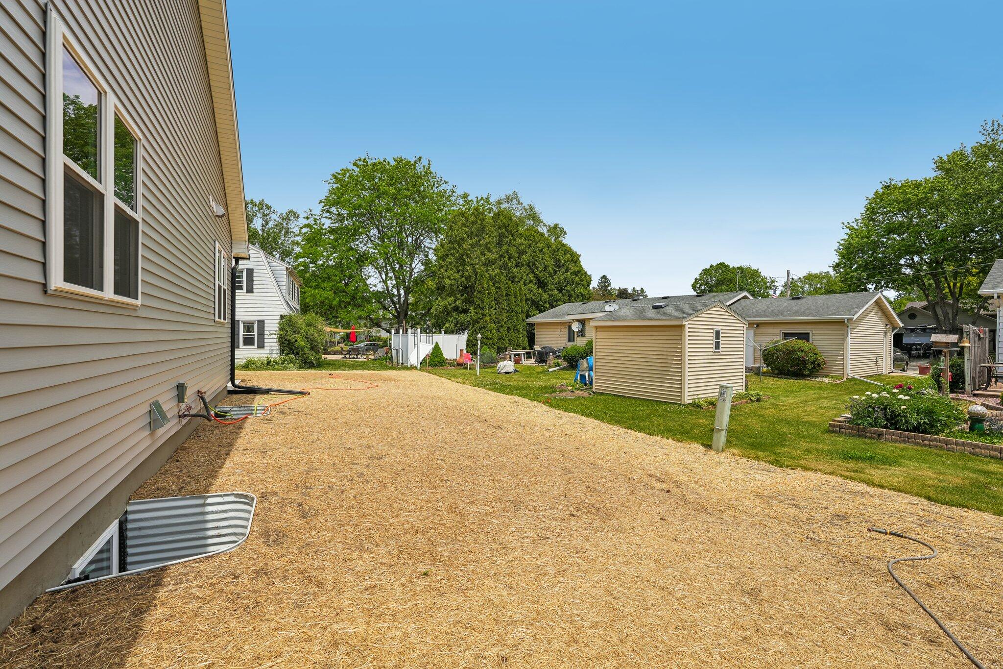 313 Front Street Watertown, WI 53094 - Photo 34 of 39 36