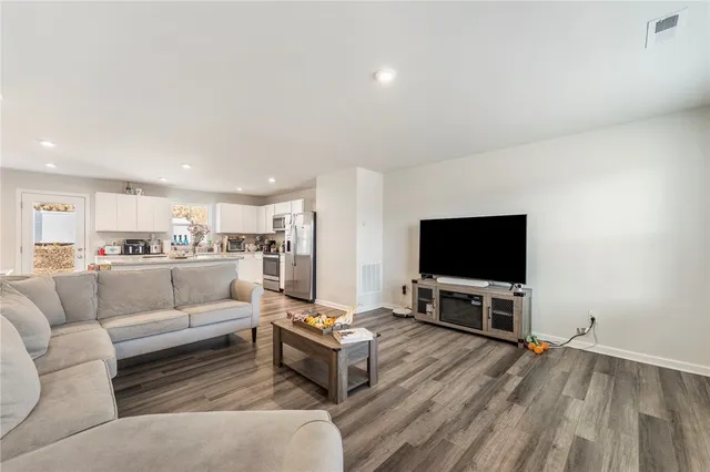 $350,000 | 223 Lily Park Way, Easley, SC 29642