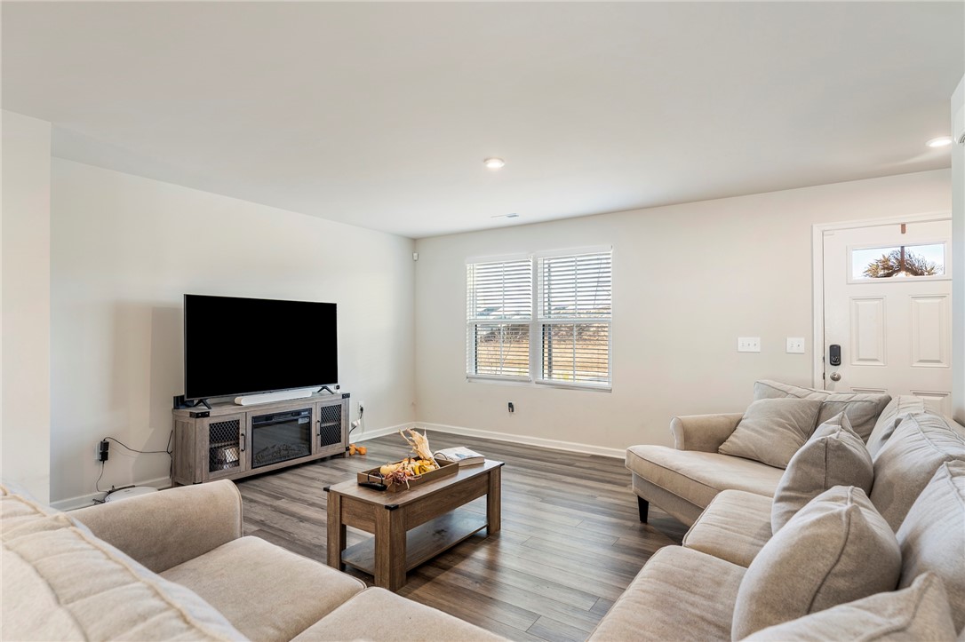 223 Lily Park Way Easley, SC 29642 - Photo 7 of 29