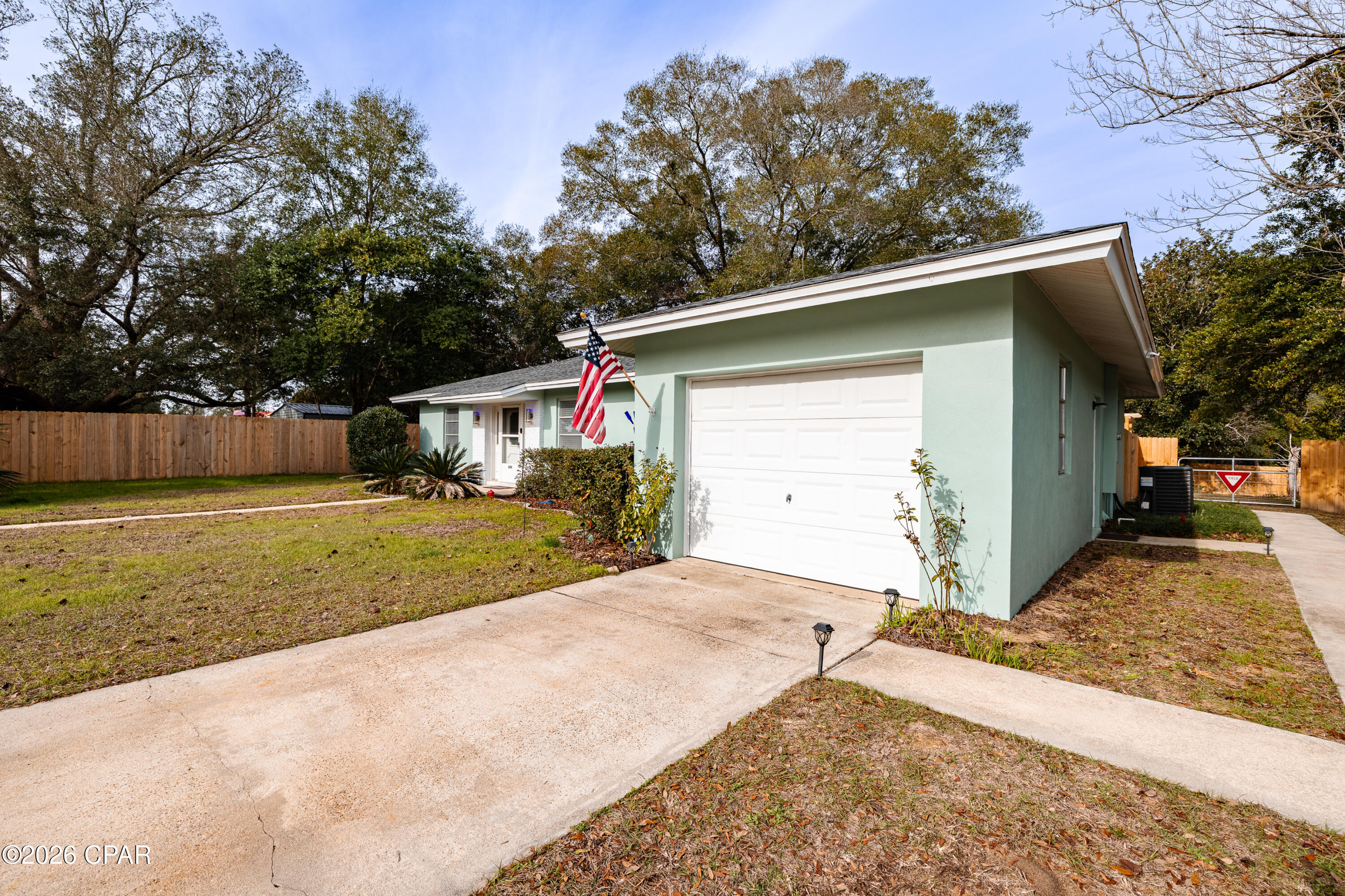 2094 Morven Street Chipley, FL 32428 - Photo 3 of 50