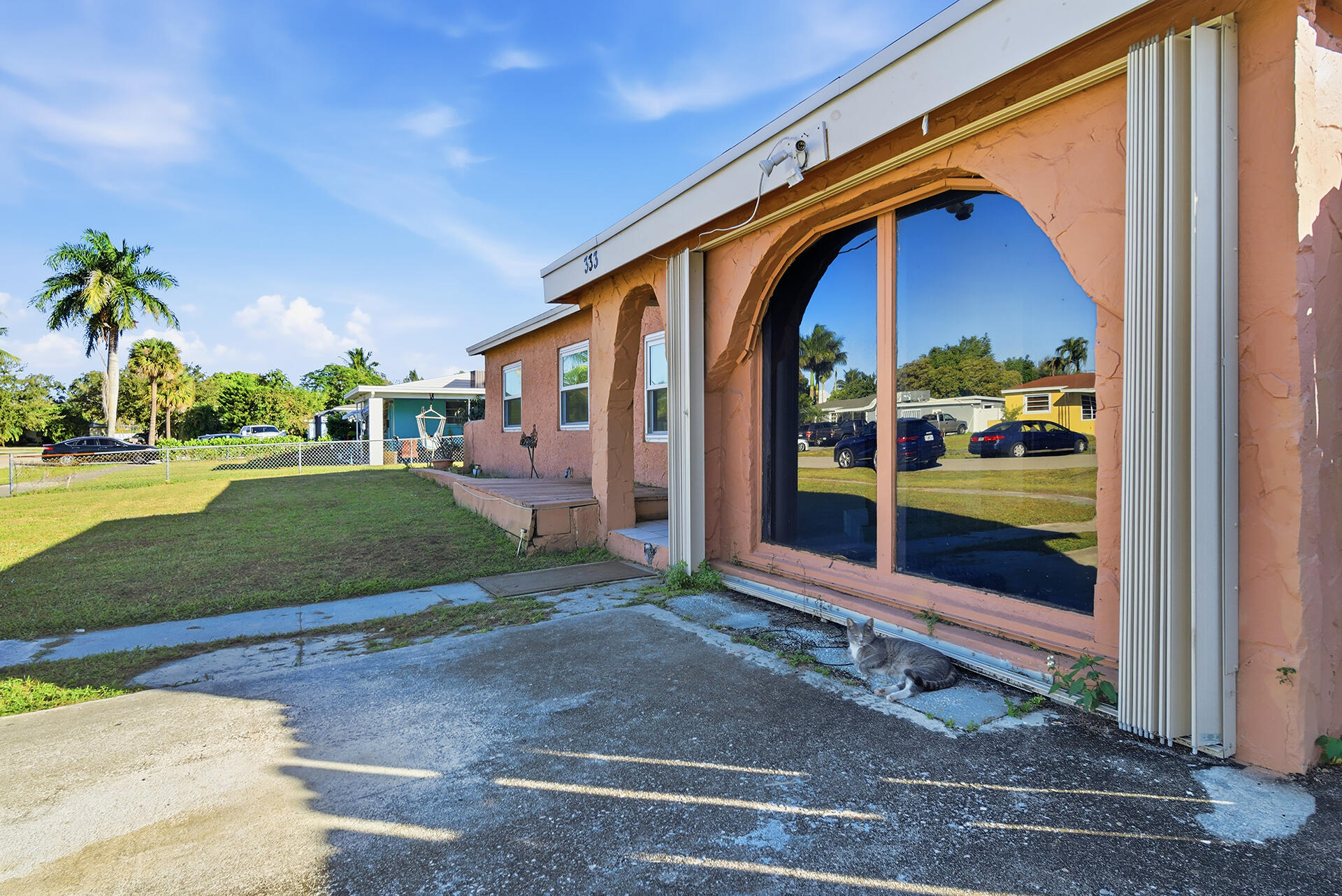 333 Mid Pines Road Palm Springs, FL 33461 - Photo 2 of 27 333-MID-PINES-ROAD-33461-005