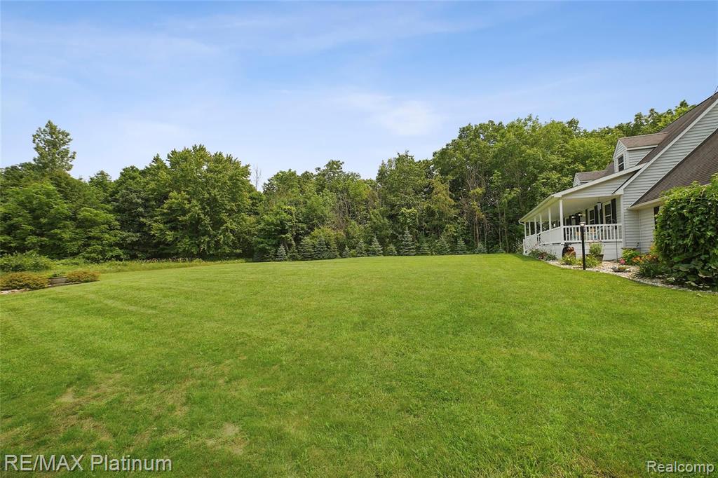 7055 West Allen Road Fowlerville, MI 48836 - Photo 2 of 34