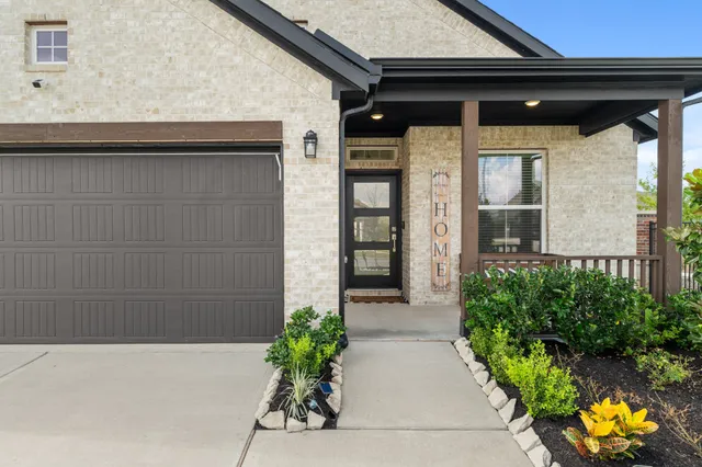 $339,000 | 2491 Solaris Bnd Drive, Katy, TX 77493