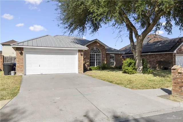 $1,900 | 3812 Xenops Avenue, McAllen, TX 78504