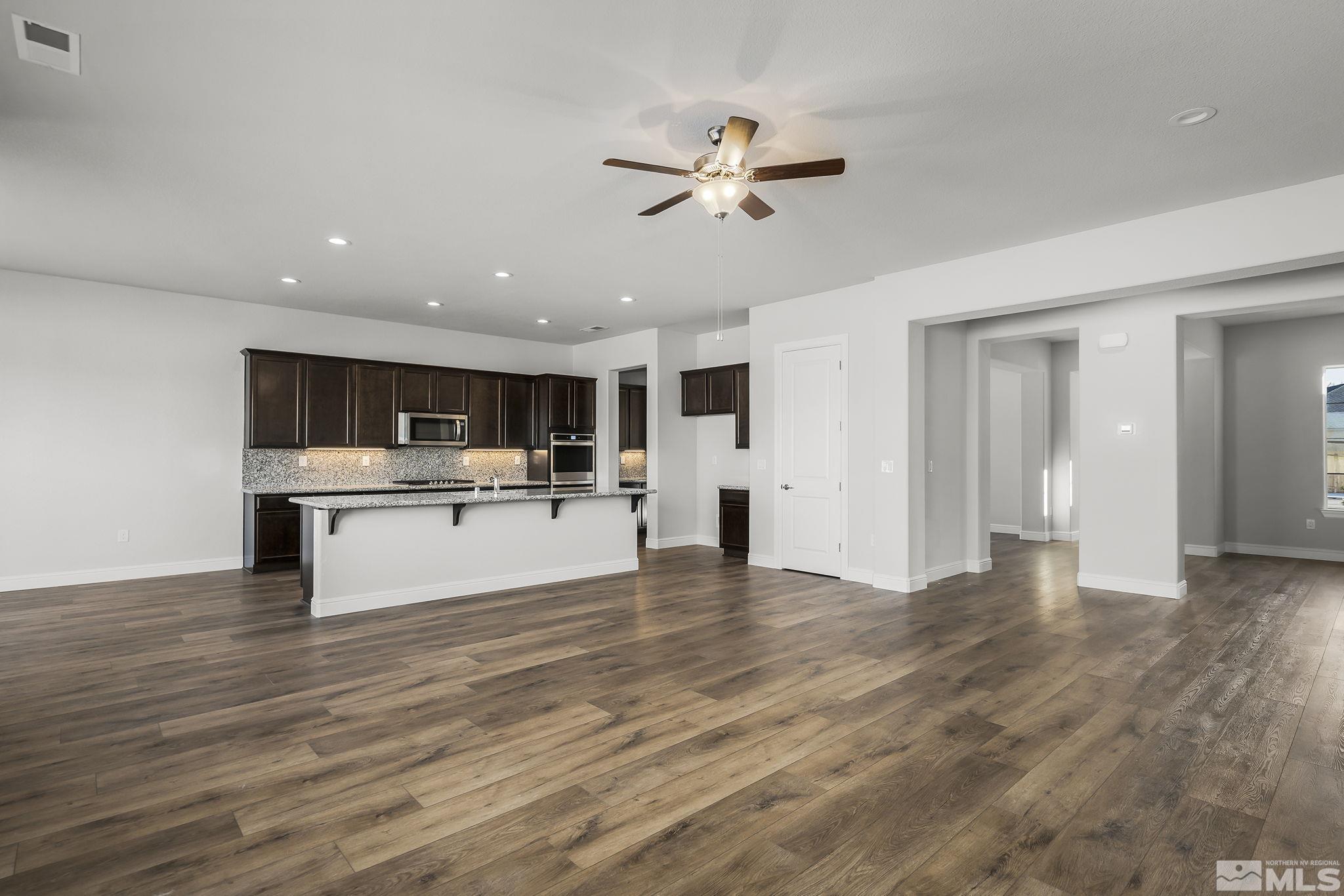 384 White Hawk Road Fernley, NV 89408 - Photo 4 of 11 Photo 4