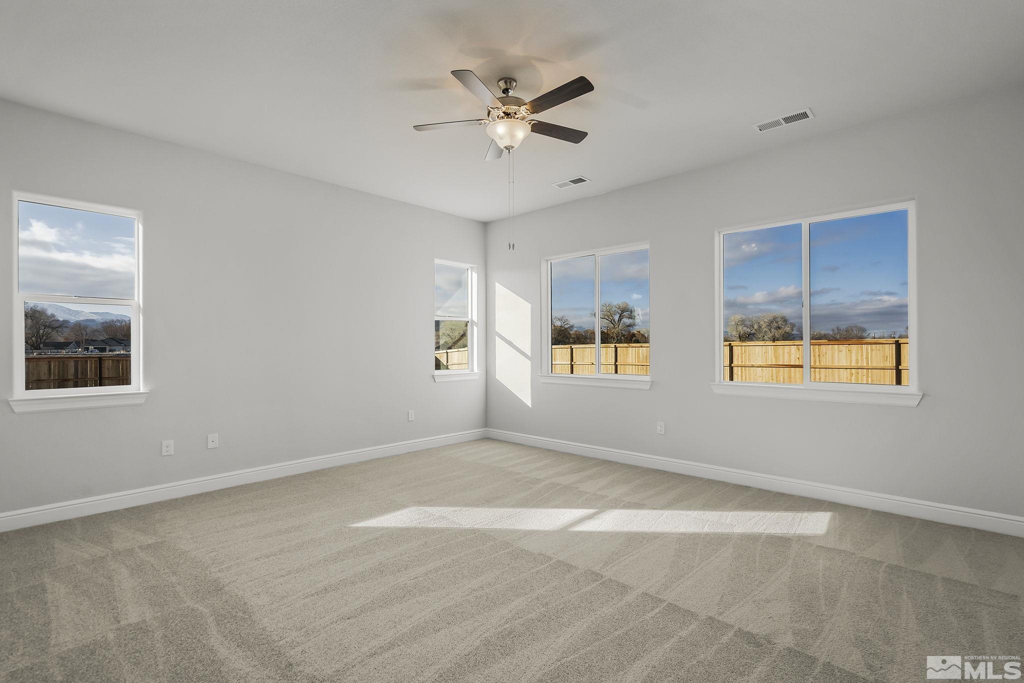 384 White Hawk Road Fernley, NV 89408 - Photo 8 of 11 Photo 9