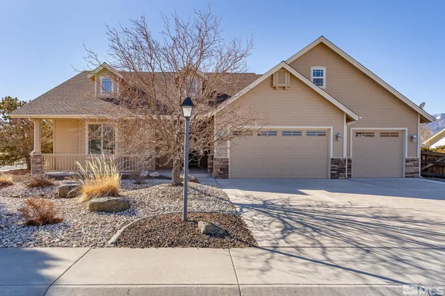 $959,000 | 2937 La Cresta Circle, Minden, NV 89423
