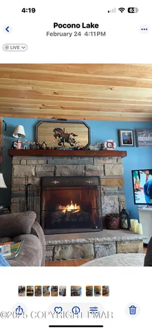 a view of kitchen with an oven
