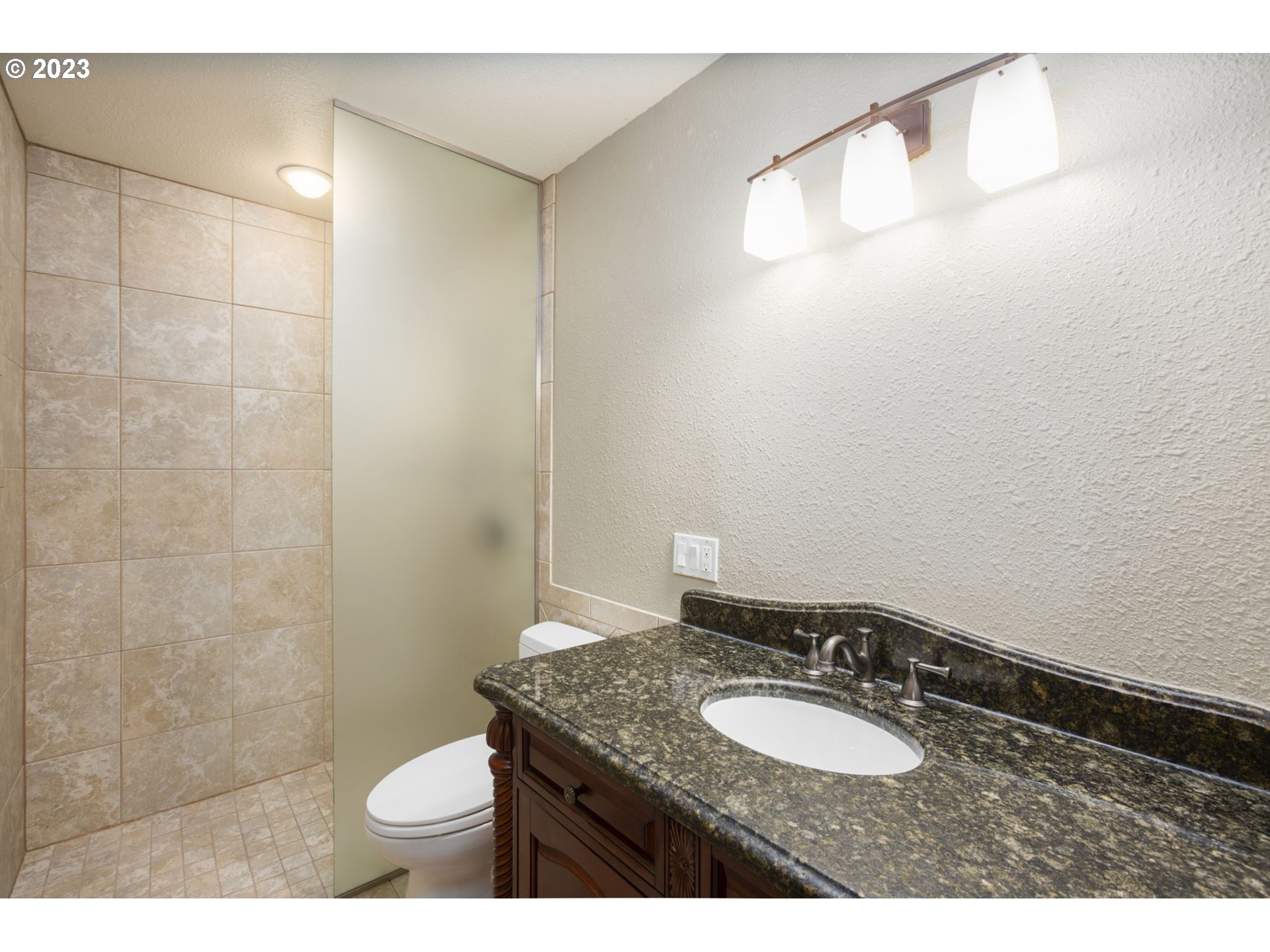 32207 Southwest Boones Bend Road Wilsonville, OR 97070 - Photo 15 of 30 Gallery Image 15