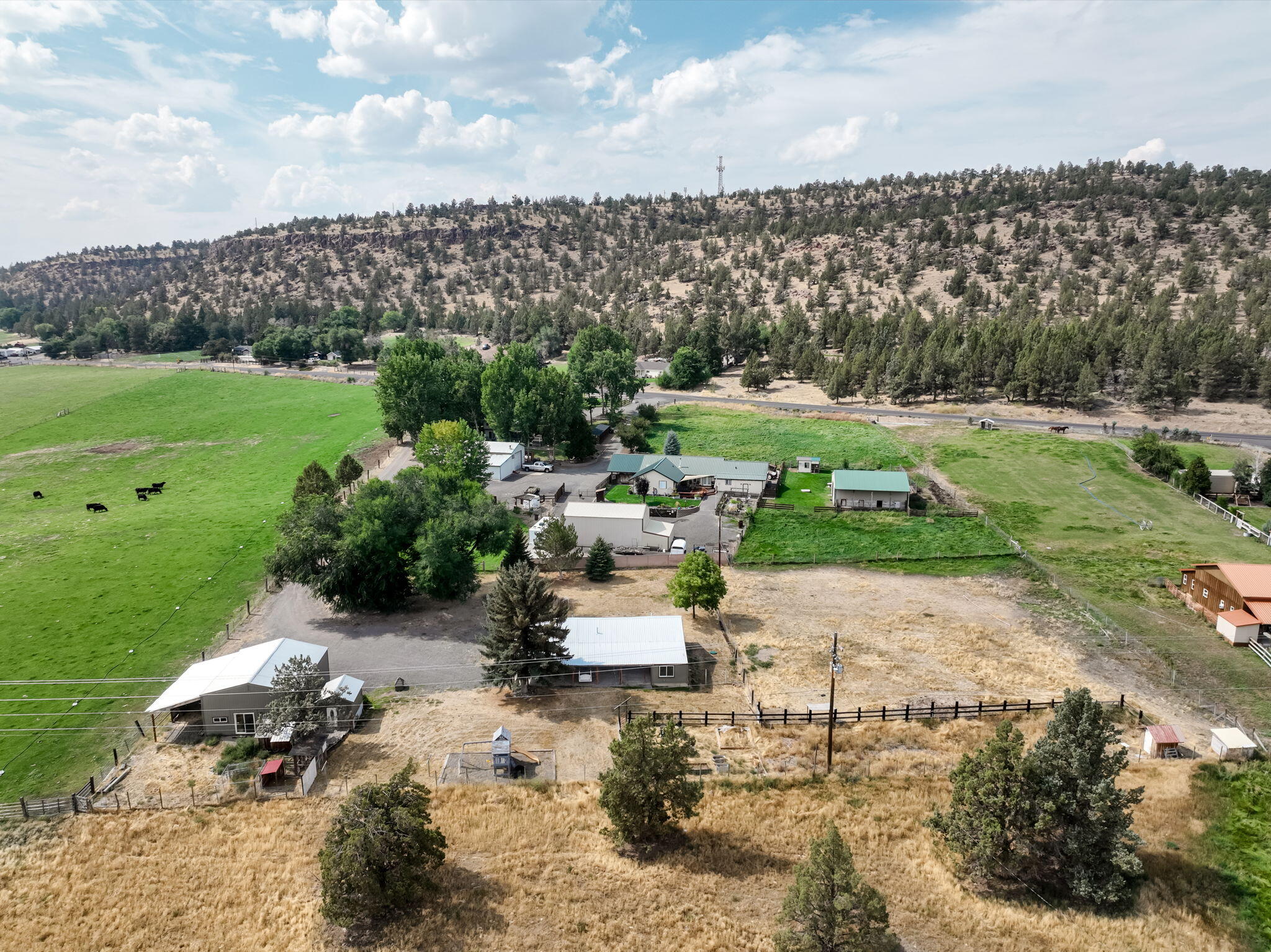 1130 North Barnes Road Prineville, OR 97754 - Photo 30 of 43 4-web-or-mls-1130 NE Barnes Road-4