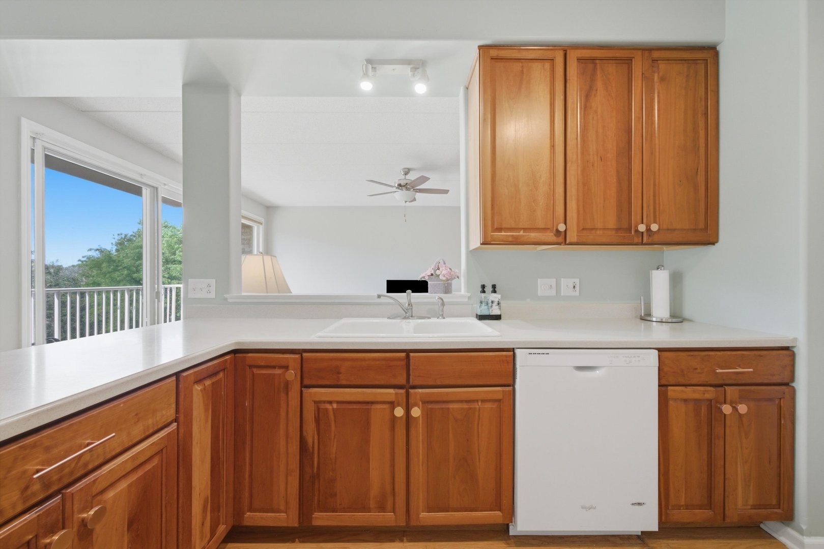 1761 Pavilion Way, Unit 301 Park Ridge, IL 60068 - Photo 15 of 46 Gallery Image 15