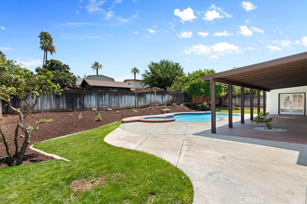 2463 Falling Oak Drive Riverside, CA 92506 - Photo 44 of 54 Patio area