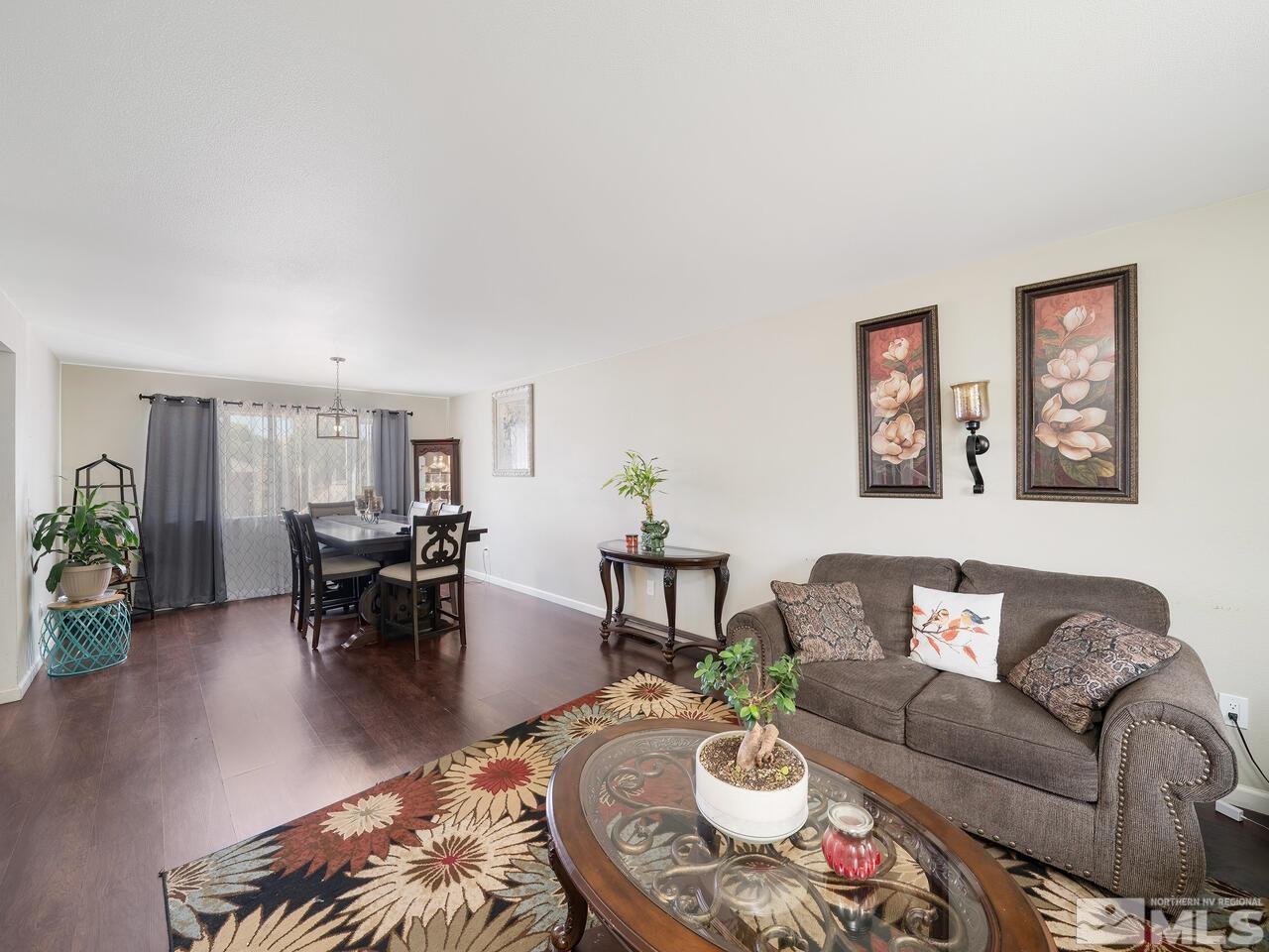 8471 Piper Place Reno, NV 89506 - Photo 4 of 23 Photo 4