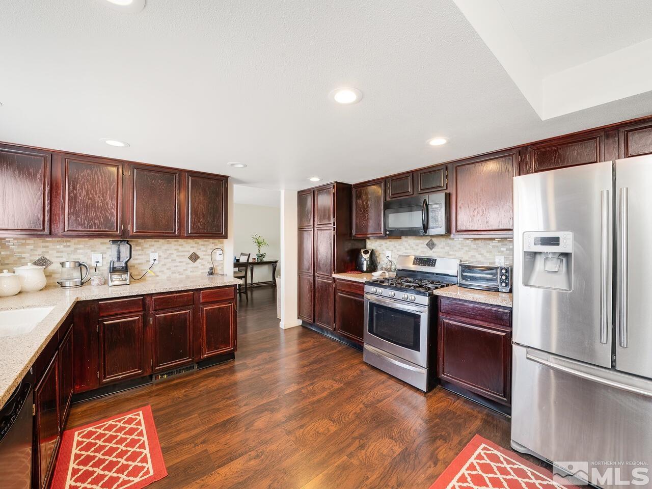 8471 Piper Place Reno, NV 89506 - Photo 10 of 23 Photo 10