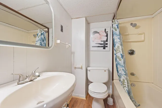 $259,900 | 2219 South 59th Street, West Allis, WI 53219