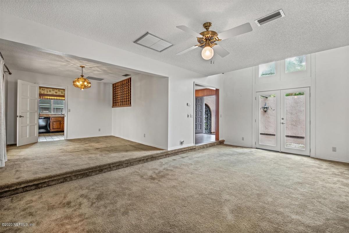 117 River Road Satsuma, FL 32189 - Photo 30 of 50 Living
