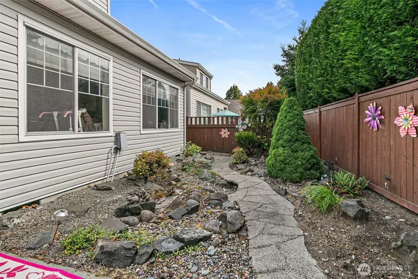 $459,995 | 7608 145th Ave Court East, Sumner, WA 98390