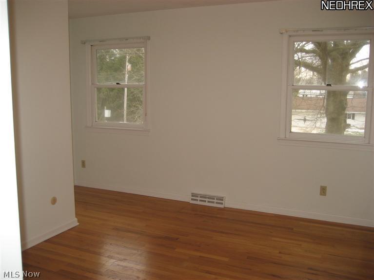 2459 Smith Road Akron, OH 44333 - Photo 11 of 15