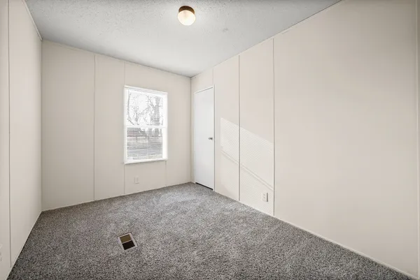 $1,050 | 802 Monroe Lane, Oak Grove, KY 42262