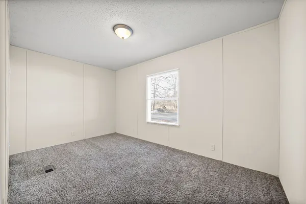 $1,050 | 802 Monroe Lane, Oak Grove, KY 42262