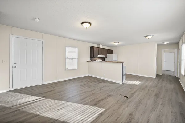 $1,050 | 802 Monroe Lane, Oak Grove, KY 42262