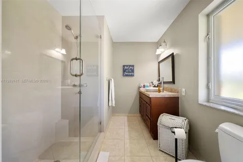 $2,100,000 | 7390 Southwest 114th Street, Pinecrest, FL 33156
