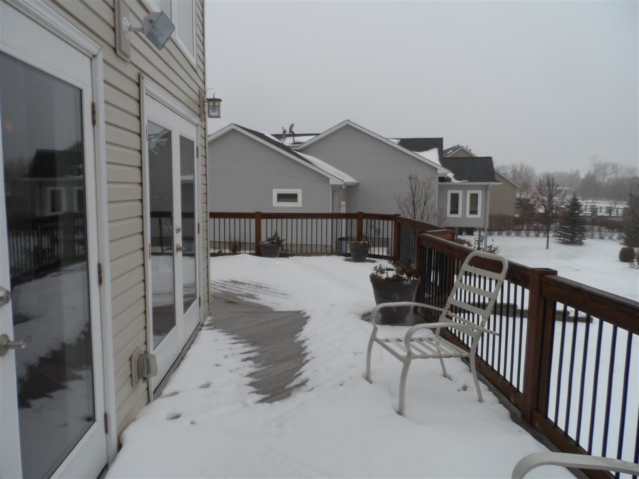 1505 Maple Street Robins, IA 52328 - Photo 3 of 15 Gallery Image 3