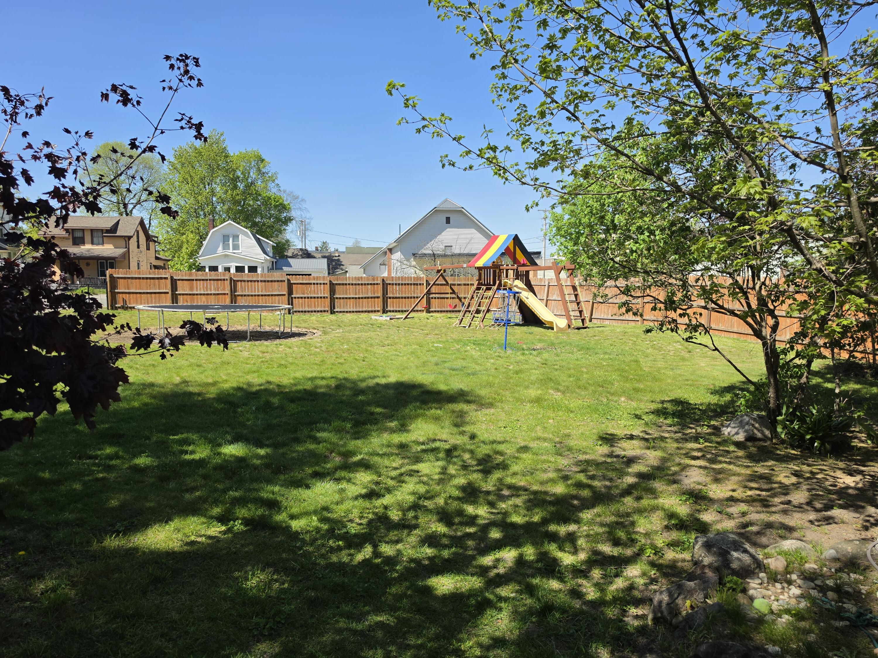 213 South Higbee Street Reed City, MI 49677 - Photo 9 of 27 20260516_160615