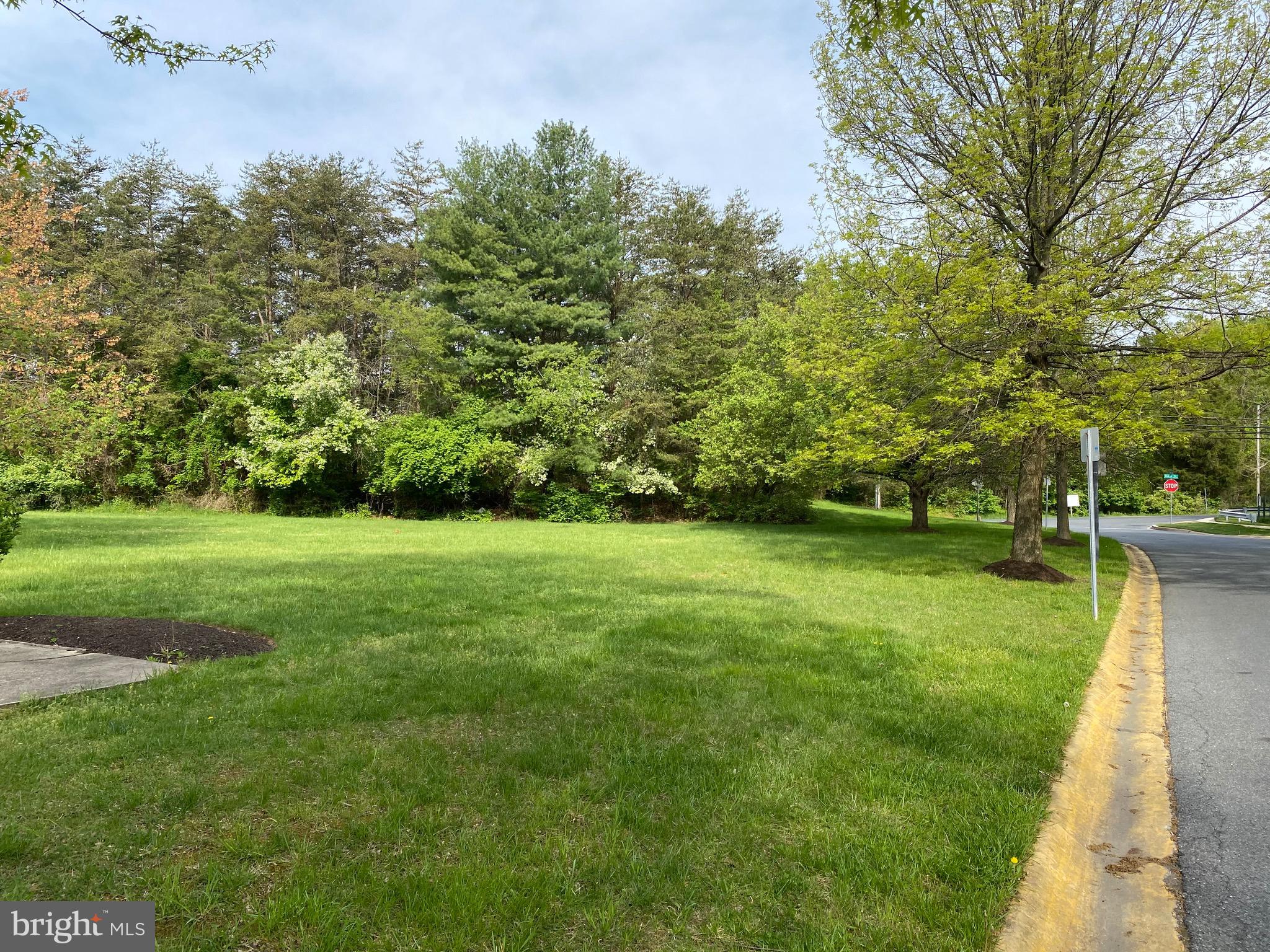 10610 Ridge Road Damascus, MD 20872 - Photo 2 of 8 Gallery Image 2