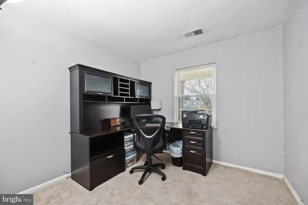 $595,000 | 412 Patrick Lane, Herndon, VA 20170