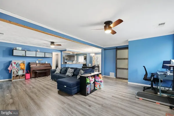 $595,000 | 412 Patrick Lane, Herndon, VA 20170