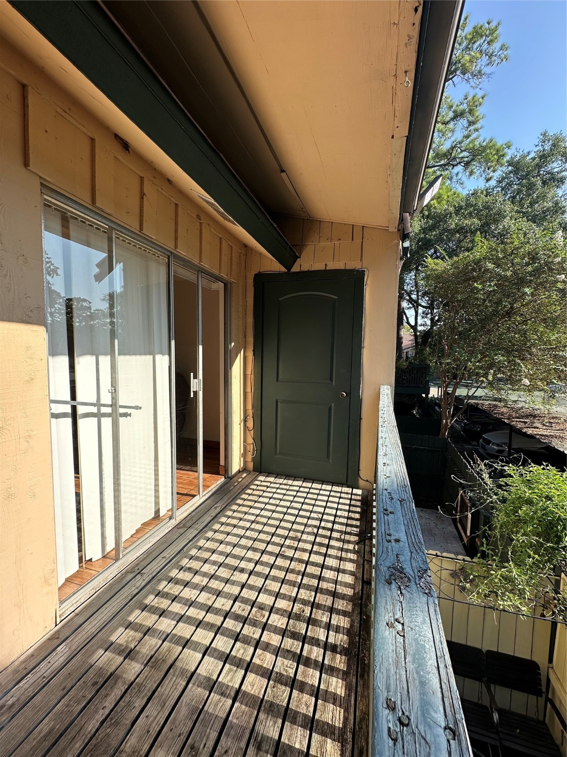 8245 Kingsbrook Road, Unit 236 Houston, TX 77024 - Photo 12 of 14 a picture of a balcony