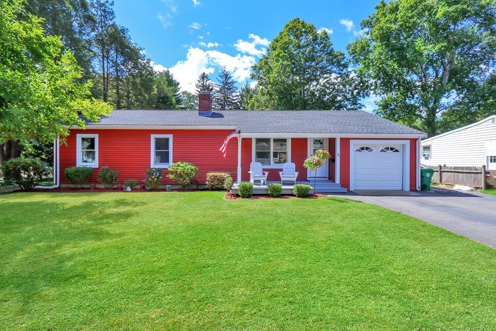 34 Glen Road Westwood, MA 02090 - Photo 1 of 35 Gallery Image 1