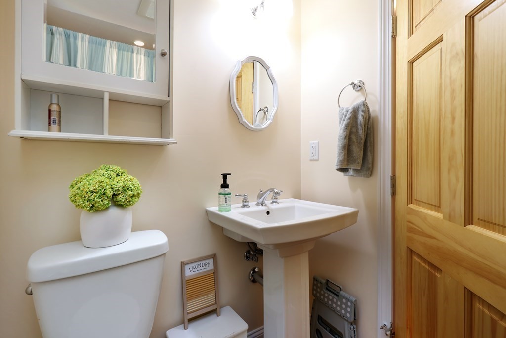34 Glen Road Westwood, MA 02090 - Photo 23 of 35 Gallery Image 23