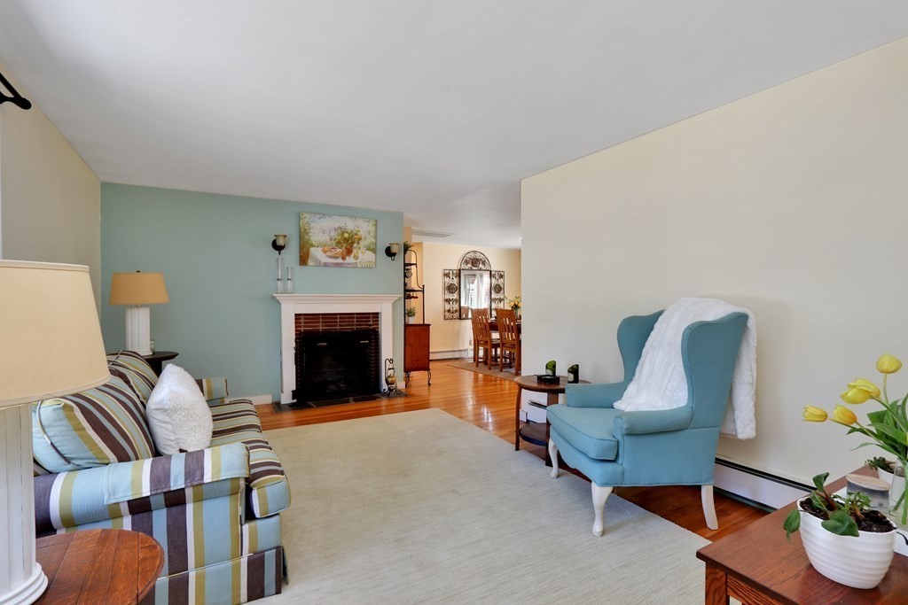 34 Glen Road Westwood, MA 02090 - Photo 4 of 35 Gallery Image 4