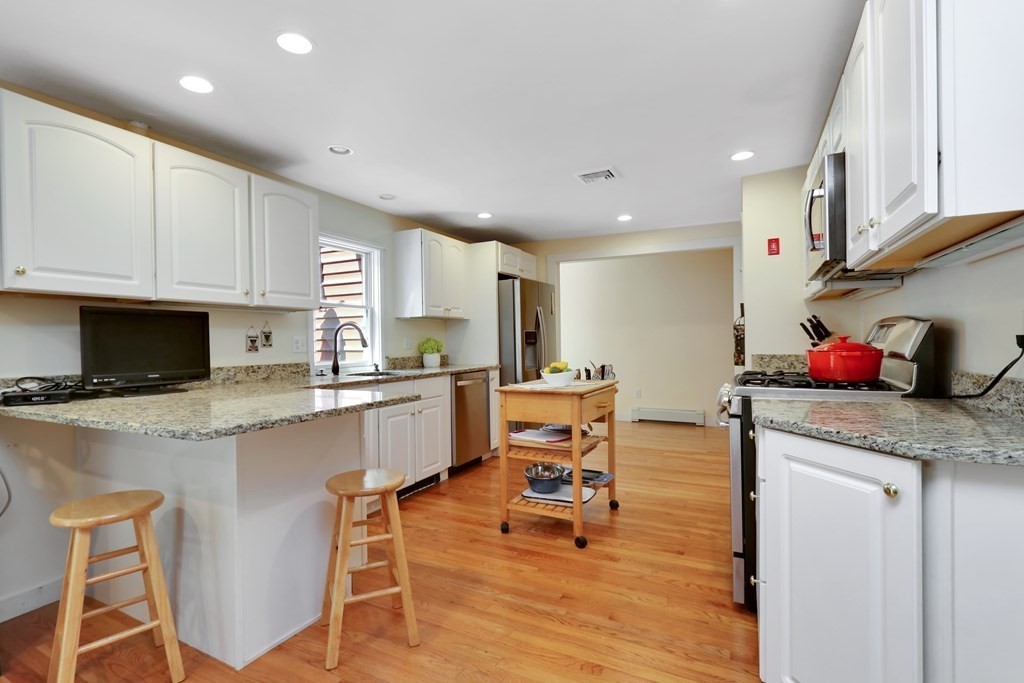 34 Glen Road Westwood, MA 02090 - Photo 8 of 35 Gallery Image 8