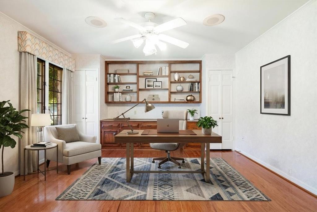 3410 Timbermill Road Waco, TX 76710 - Photo 23 of 32 a living room with furniture and a potted plant