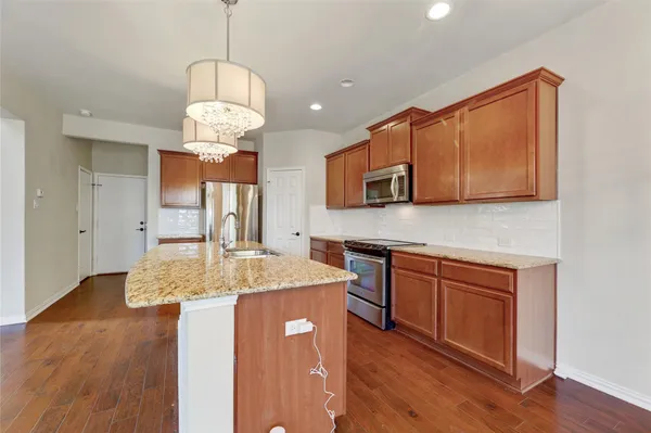 $2,095 | 16105 Travesia Way, Austin, TX 78728