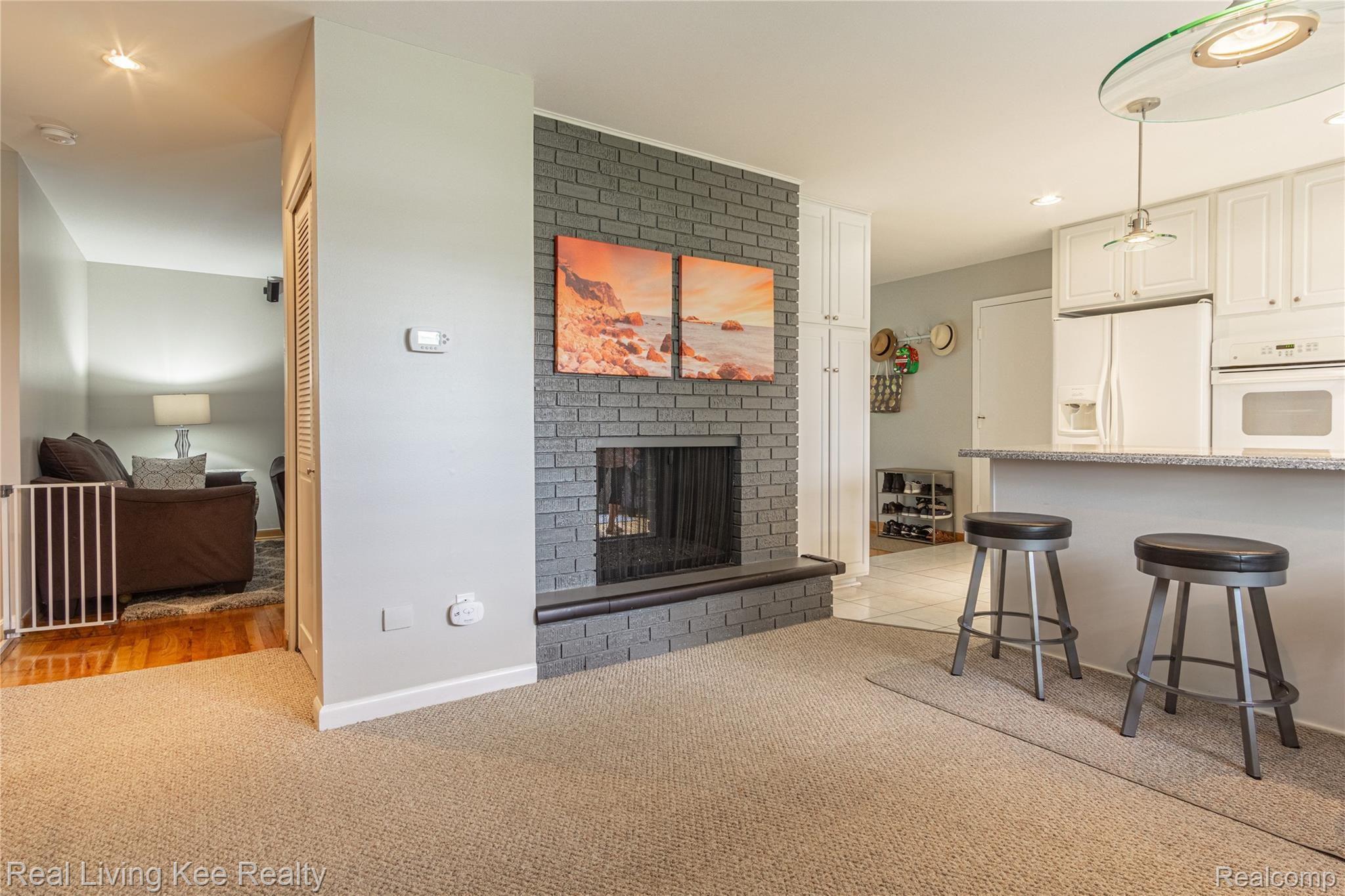 1088 North Adams Road Rochester, MI 48306 - Photo 14 of 49 Interiors (5 of 39).jpg